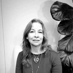 Meet your Posher, Valerie